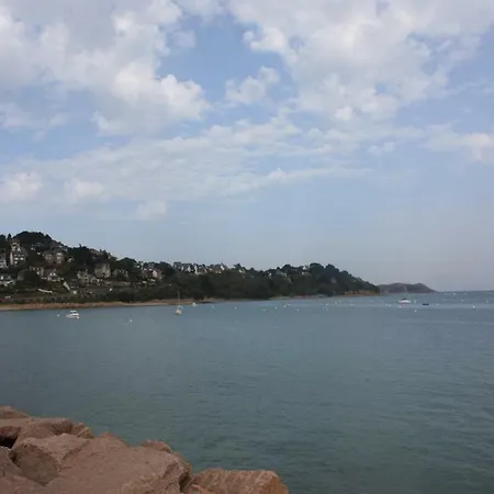 Vue - Ideal Voyageur Solo, A Velo, A Pied Perros-Guirec